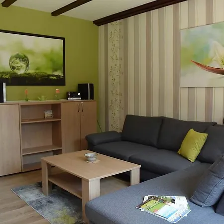 Holiday home Doppelhaushaelfte Thormaehlen_wulf Friedrichskoog-Spitz